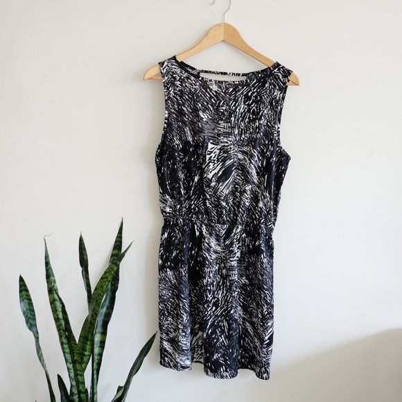 Jacqueline deYong sleeveless open back dress - Picture 6 of 14
